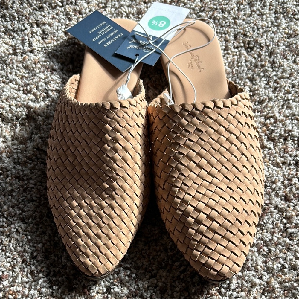 Universal Thread Beige Woven Mules NWT